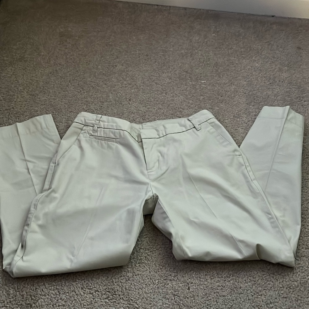 “Patagonia- Women’s Pants size 6”